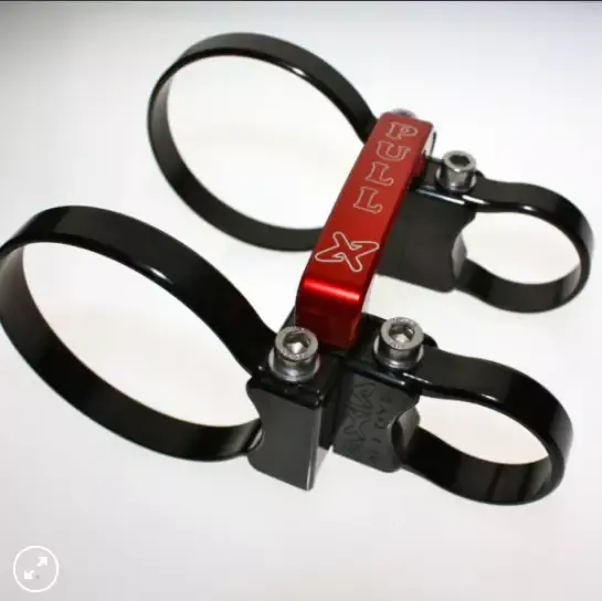 QUICK RELEASE FIRE EXINGUISHER MOUNT