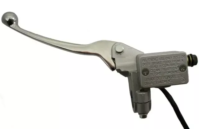 Universal Parts Rear Left Master Cylinder – No Mirror Mount