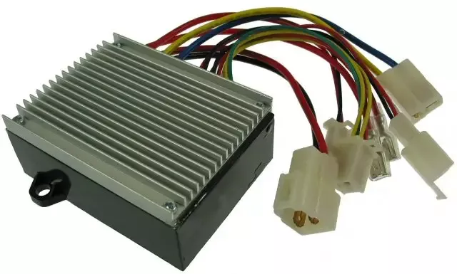 ZK2430-D-FS (ZK2430-D-LD) Control Module with 4-Wire Throttle Connector for the Razor E200 (Versions 24+), E300 (Versions 20+), MX350/MX400 (Versions 33 – 36), Pocket Rocket (Versions 27+), Pocket Mod (Versions 45+), & RX200 (Versions 1+)